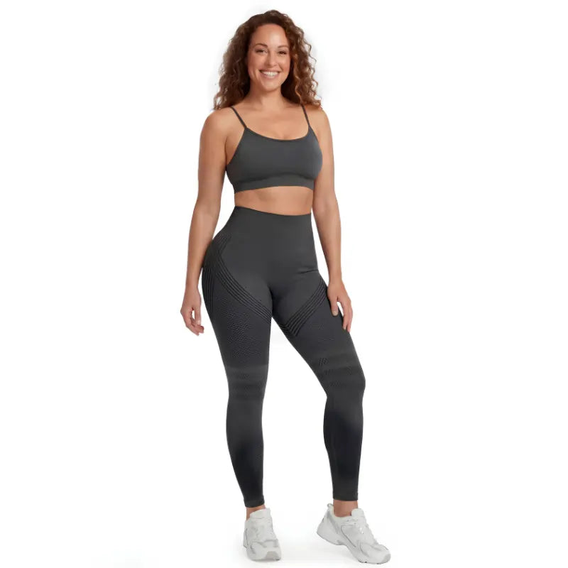 Femme en legging Sculpt 3D anti-cellulite running fitness taille haute