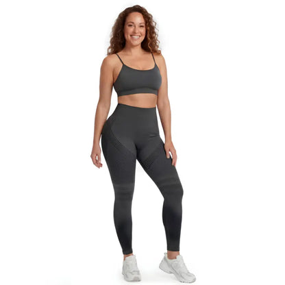 Femme en legging Sculpt 3D anti-cellulite running fitness taille haute